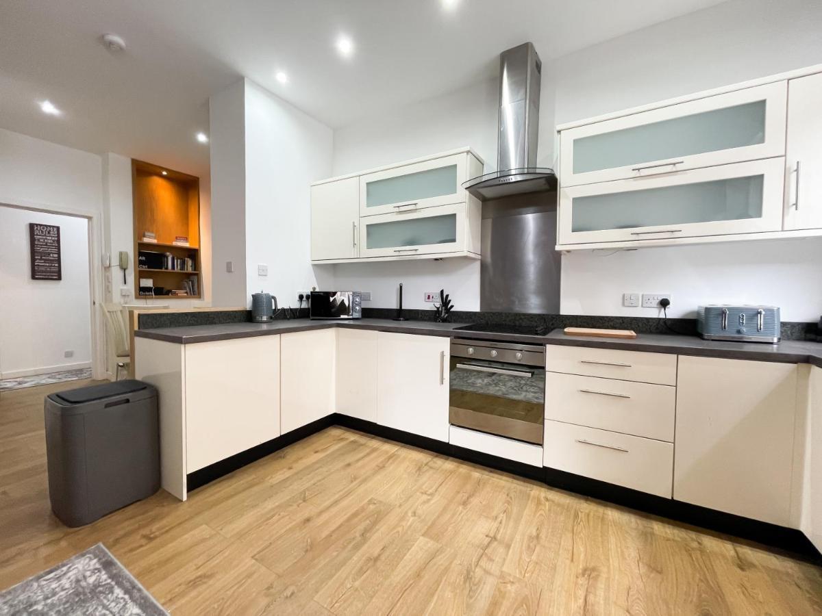 Exquisite 2Br Flat Near Central Train Station Glasgow Ngoại thất bức ảnh